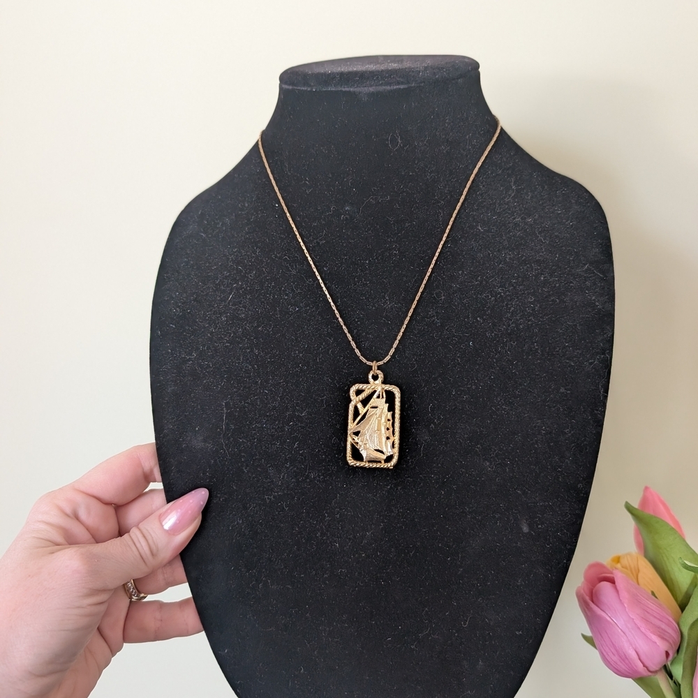 Vintage Goldtone Ship Pendant Necklace